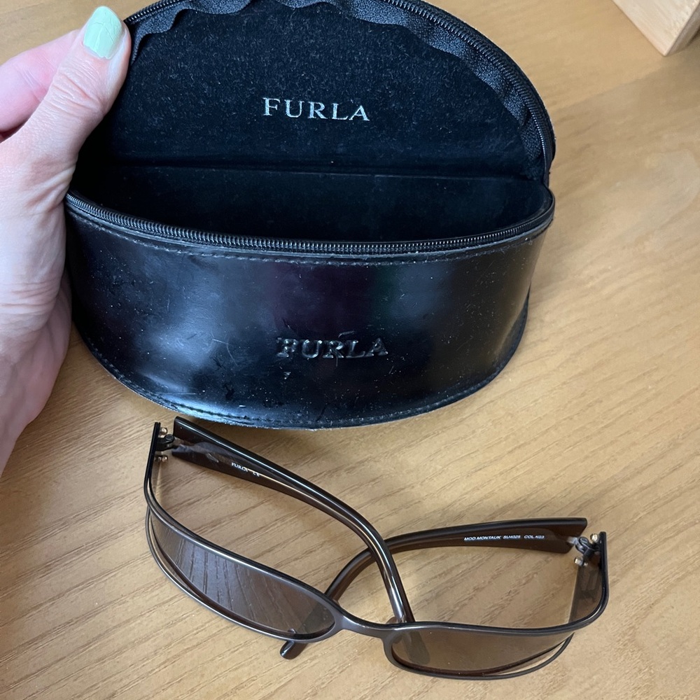 Furla Sunglasses Mod Montauk SU4025 with matching case